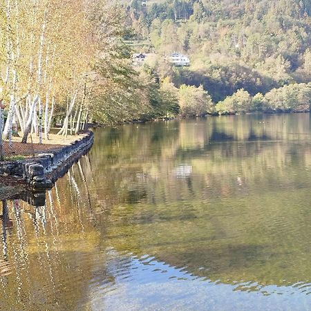 Casa Vacanza Da Nonna Elena Vattaro Kültér fotó